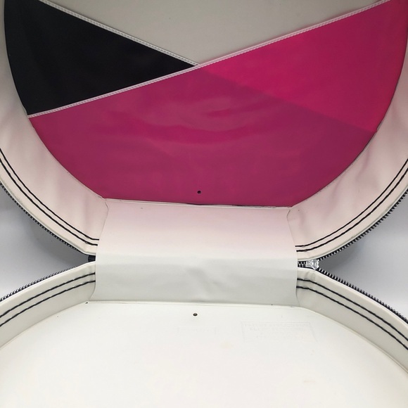 Sleek Vintage Round Zippered Cosmetic Travel Case - Picture 11 of 16